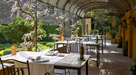 Repos et bonne nourriture dans les hôtels gastronomiques