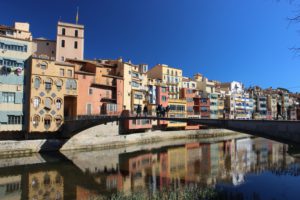 Pont d'en Gómez i cases de l'Onyar / Ajuntament de Girona. Roger Colom